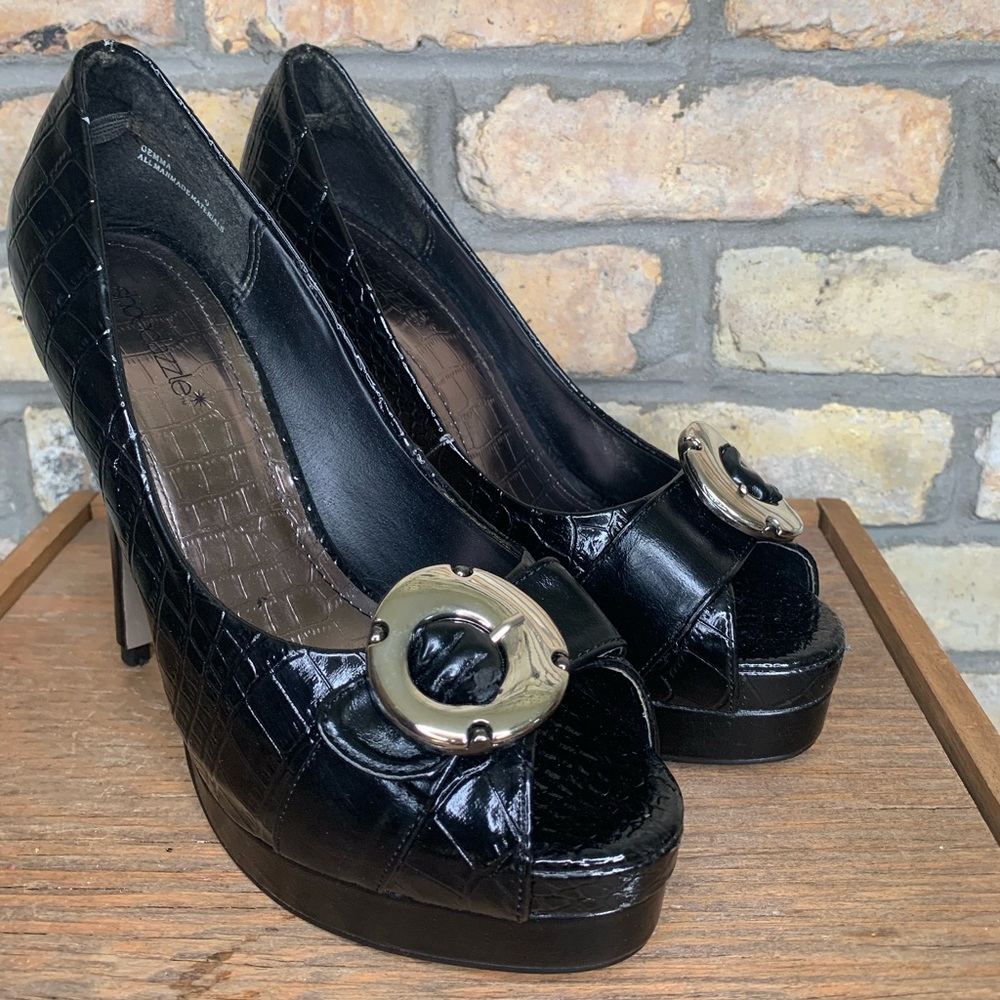 Shoedazzle ‘Gemma’ Peep-Toed Heels
